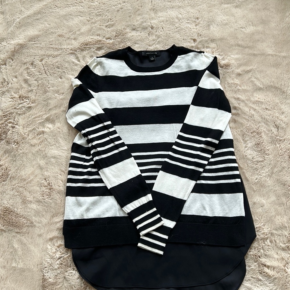 Ann Taylor lightweight sweater with silky shell underlay